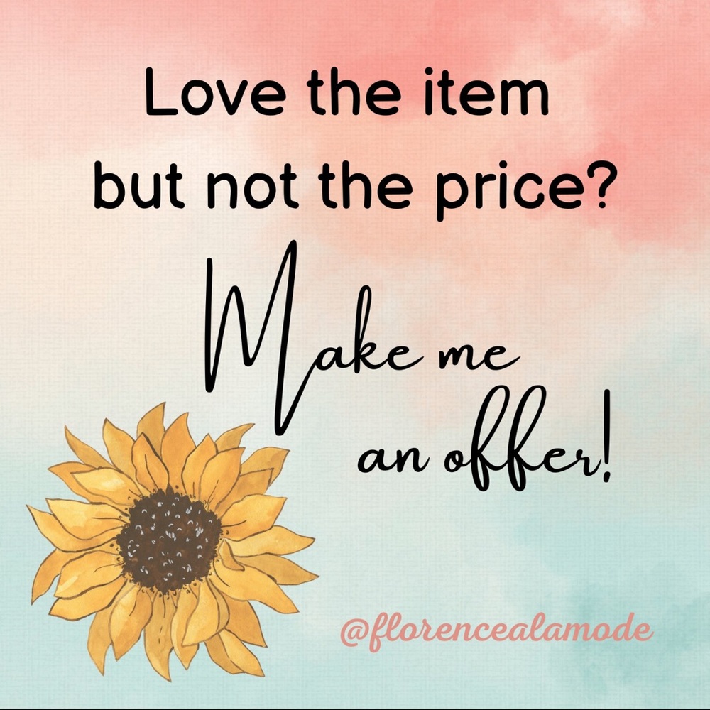 CUE Baggy Pencil Skirt with Ruffle Detail. Navy Colour. Taffeta fabric - Picture 4 of 7